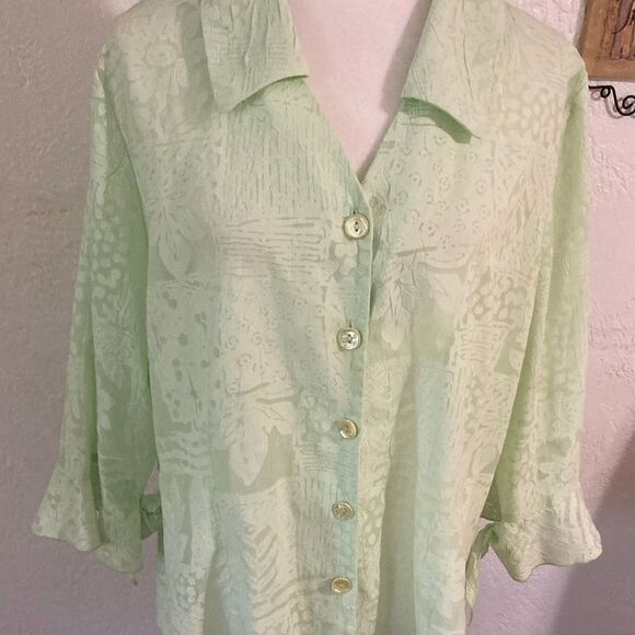 Dress Barn green shirt 2X - Picture 4 of 8